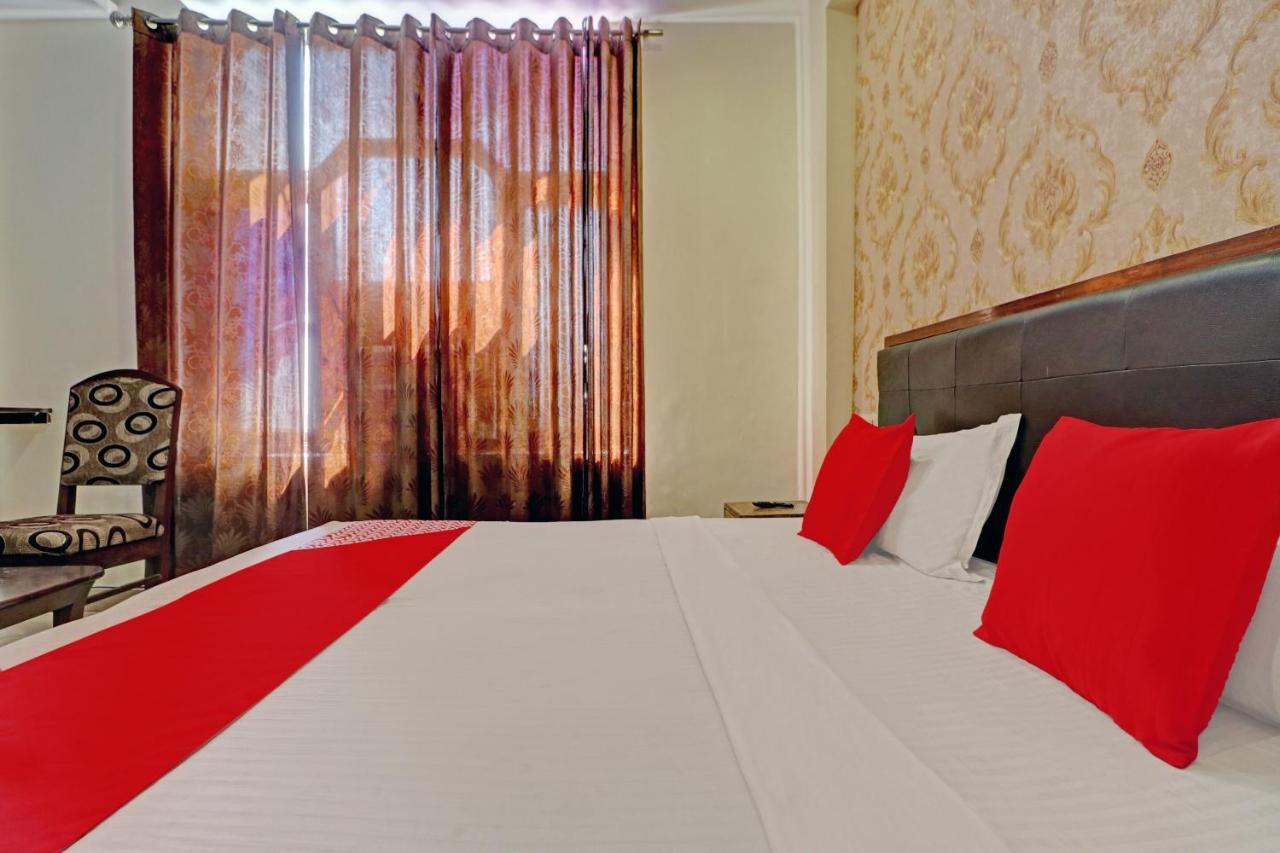 Oyo 74073 Hotel Abhishek Ludhiana Eksteriør billede